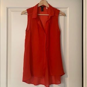 Sleeveless button up